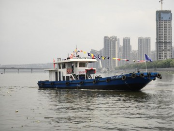湘江長沙綜合樞紐上游水域“環保衛士”——湘長鴻發003