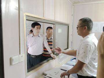 2018年5月15日，湖南省副省長，省人大常委會副主任韓永文在望城區(qū)領(lǐng)導(dǎo)和省市地方海事局領(lǐng)導(dǎo)陪同下來我司視察